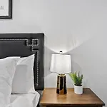 2br Stylish In Avondale Close To Shops - Roscoe 1w Apartment