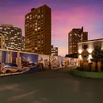 Best Western Plus Hyde Park Chicago Hotel