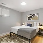 2br Close To Local Cafes & Stores - Magnolia G *