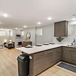 2br Close To Local Cafes & Stores - Magnolia G