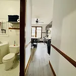 Apartment The Karlov. Gorgeous ,spacious 2bd/ 1ba W/ Parking Chicago