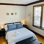 The Karlov. Gorgeous ,Spacious 2Bd/ 1Ba W/ Parking