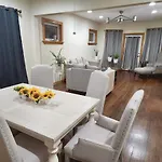 Apartment Relaxing Entire Roseland Neighborhood Unit *