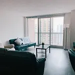 1Bedroom With Balcony Skyline Dt