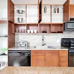 Loop 2Br W Gym Roof Nr Riverwalk The L Chi-313