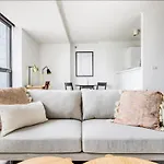 Streeterville Studio W Gym Pool Nr Navy Pier Chi-410