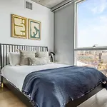 Near North 1Br W Gym Lounge Nr Shopping Chi-579