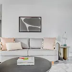 Gold Coast 2Br W Gym Lounge 1 Block From L Chi-542