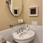 Apartment 1f Cozy In Little Italy Near Downtown West Loop United Center *
