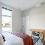 Smart River W 2Br W Wd Next To L Chi-330