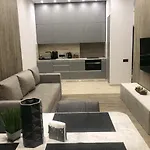 Oakley Square Apartments