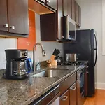 Apartment Prime Location W/ Historic Charm Near Shops &parks *