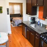 Prime Location W/ Historic Charm Near Shops &parks Apartment *