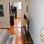 Apartment Prime Location W/ Historic Charm Near Shops &parks *