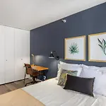 Gold Coast 1Br W Gym Terrace Nr Lake The L Chi-57