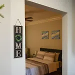 Apartment Prime Location W/ Historic Charm Near Shops &parks Chicago