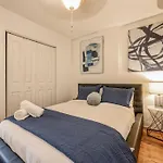 Lovely 2 Bed 3 Miles From Dt W Free Parking