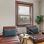 Prime City Stay In A 1Br Apartment - Cullom F2