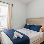 2 Bed L 5 Min From Med District L Free Parking