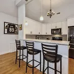 2-Bed 2-Bath Apt - Close To Uc W/ Free Parking