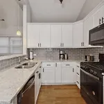 2-Bed 2-Bath Apt - Close To Uc W/ Free Parking