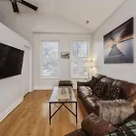 2-Bed 2-Bath Apt - Close To Uc W/ Free Parking