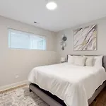 Modern Elegance: 4br Duplex W/ Free Garage Parking * Chicago