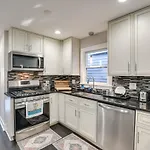 Updated Chicago Vacation Rental With Fireplace!