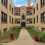 1Br Vibrant & Inviting Apt In Chicago - Montrose 2E