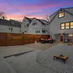 The Logandale: Huge Mid-Century Home, Sleeps 15