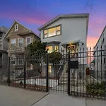 The Logandale: Huge Mid-Century Home, Sleeps 15