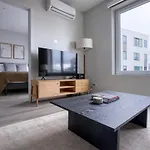 West Town 1Br W Outdoor Sky Terrace Nr L Stop Chi-1026