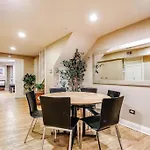 Brownstone In Gold Coast