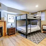 Brownstone In Gold Coast