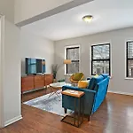1Br Prime Hyde Park Apartment - Dorchester 201