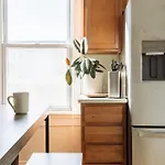Bucktown 2br Near The 606 * Chicago