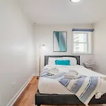 Spacious 4Br Gold Coast Duplex With Jacuzzi In The Bedroom