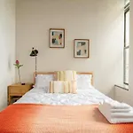 Apartment Skyline 2br In South Loop With Optional Parking & Gym Access Near Mccormick Place, Soldier Field And Lakefront *