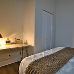 Apartment South Loop 2br Getaway With Smart Tvs & Optional Parking Near Mccormick Place, Museum Campus & Downtown