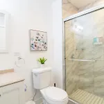 Mccormick Place 420-friendly 3br-2ba With Optional Parking - Sleeps 8 Apartment Chicago