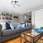 The Bright Retreat In Andersonville