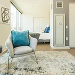Landing Modern Apartment With Amazing Amenities