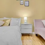 Boho Chic 3Br Apt. With Private Rooftop!