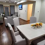 Relaxing Entire Roseland Neighborhood Unit Apartment