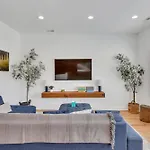 Bright Modern 4Bd 2Ba In The Heart Of Wrigleyville Condo