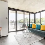 2Br Chic New Apartment With Rooftop Pool & Gym