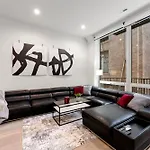 River North Central Home With Balcony