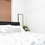 Duplex Chic River North Retreat