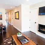 Apartment Roscoe Village
