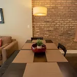 Roscoe Village Apartment Chicago